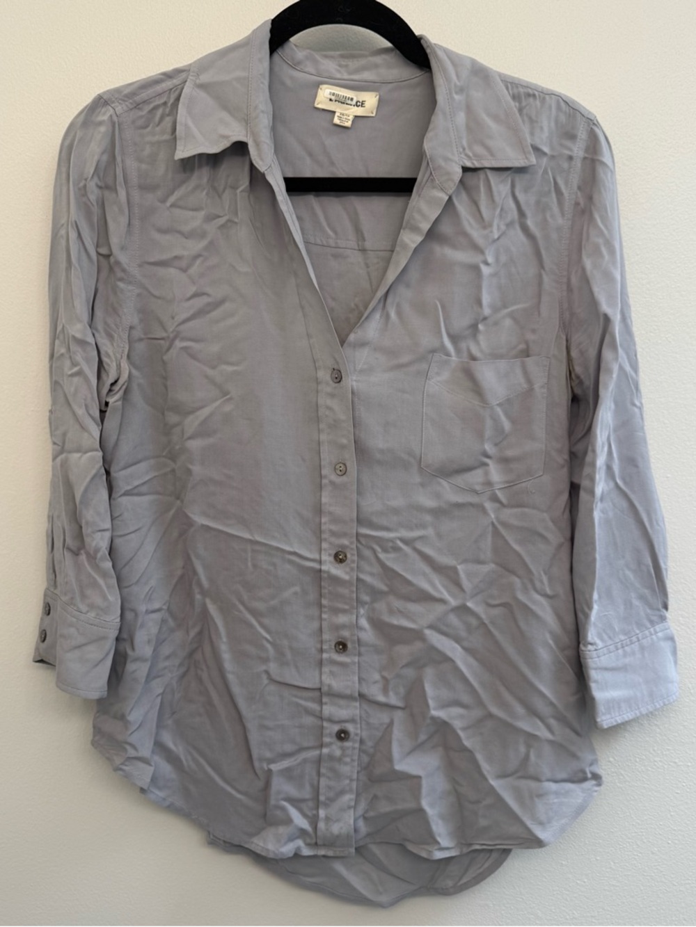 Lagence Button-Down Shirt in Light Gray
